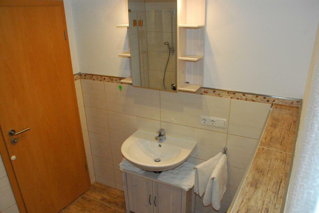 Hotel Weingut Berweiler Klusserath Esterno foto